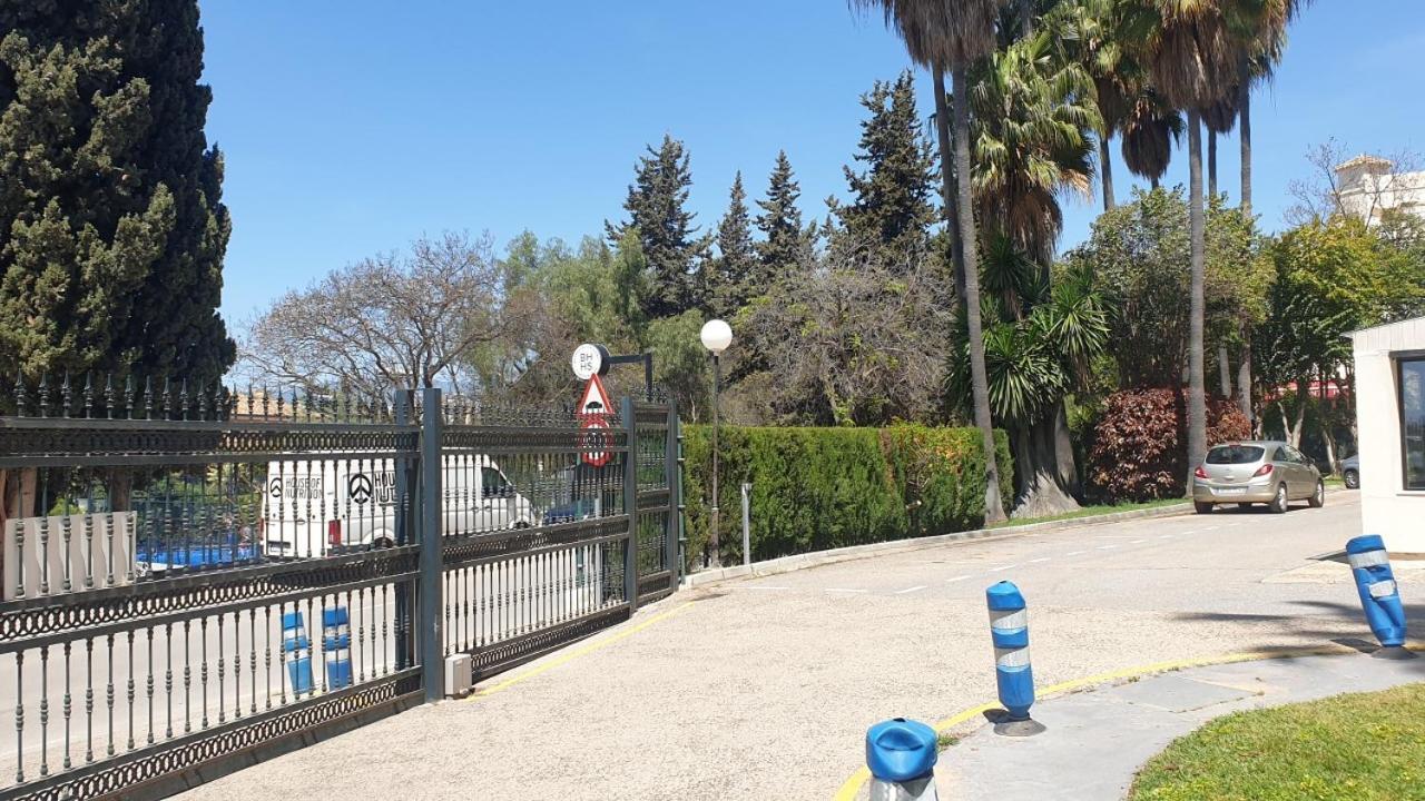 شقة Torres De Aloha 2 Bdr Puerto Banus ماربيا المظهر الخارجي الصورة