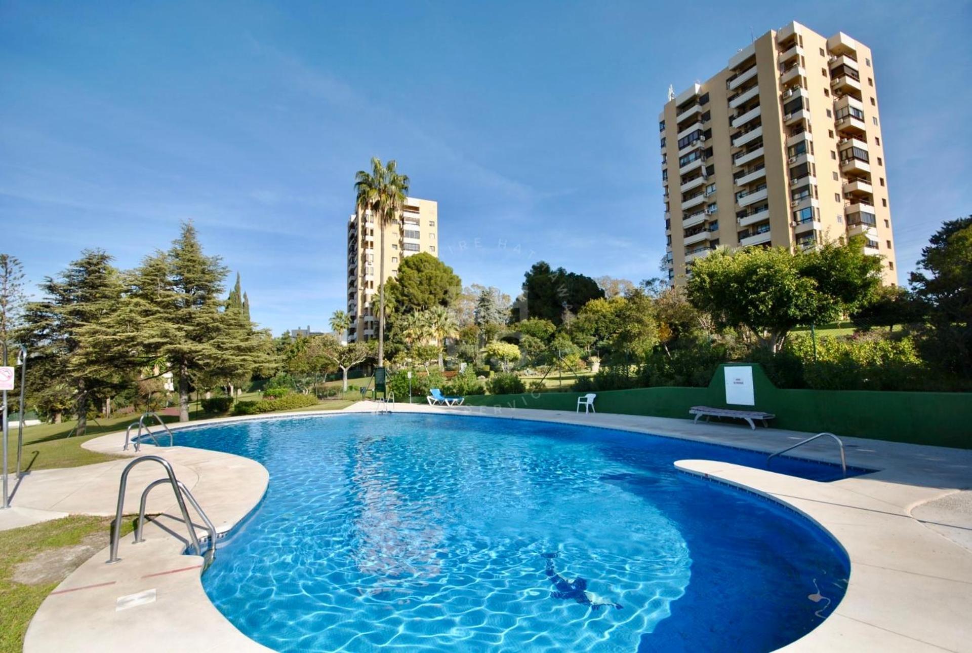شقة Torres De Aloha 2 Bdr Puerto Banus ماربيا المظهر الخارجي الصورة