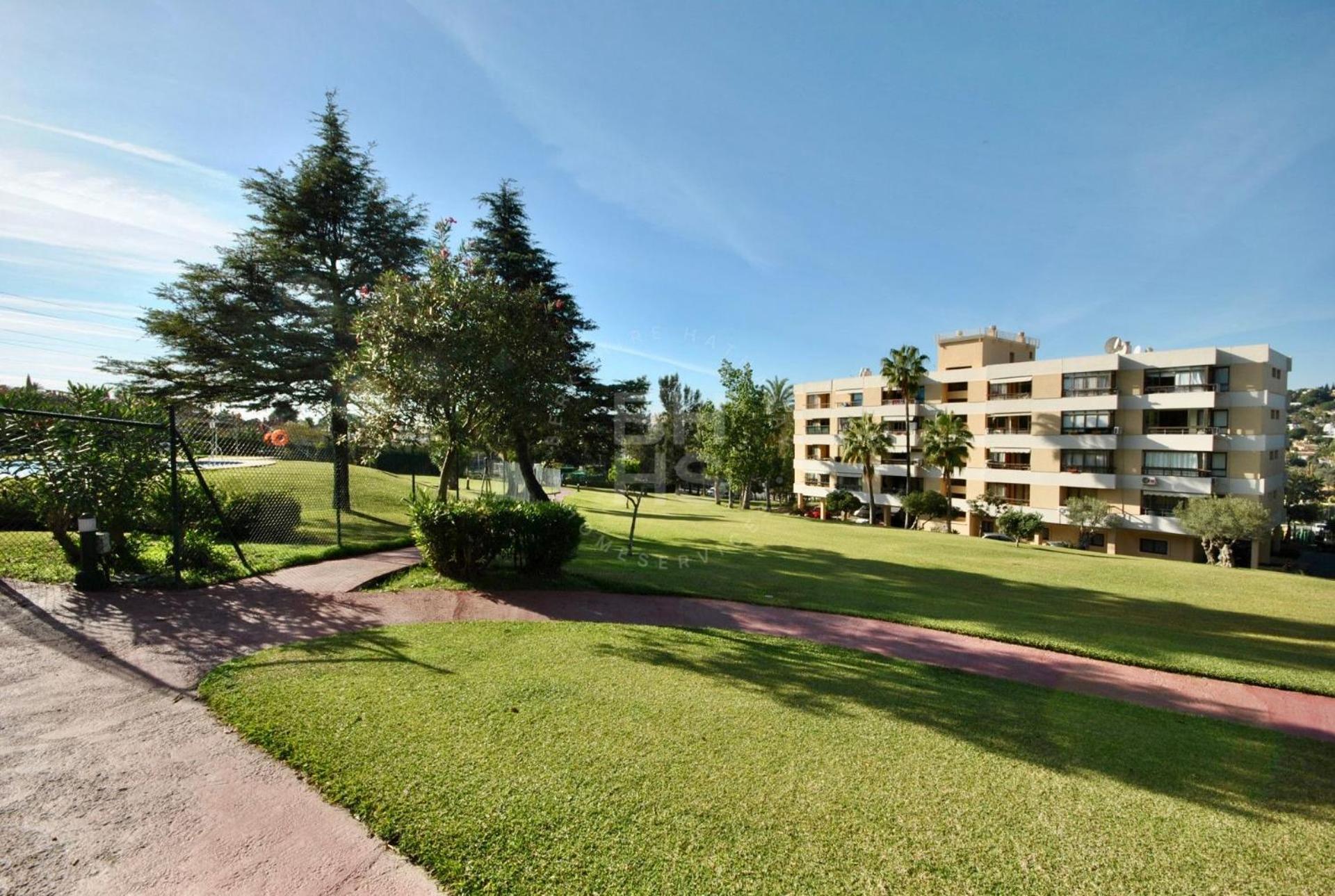 شقة Torres De Aloha 2 Bdr Puerto Banus ماربيا المظهر الخارجي الصورة